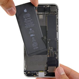 Thay pin iPhone SE 2020 chính hãng
