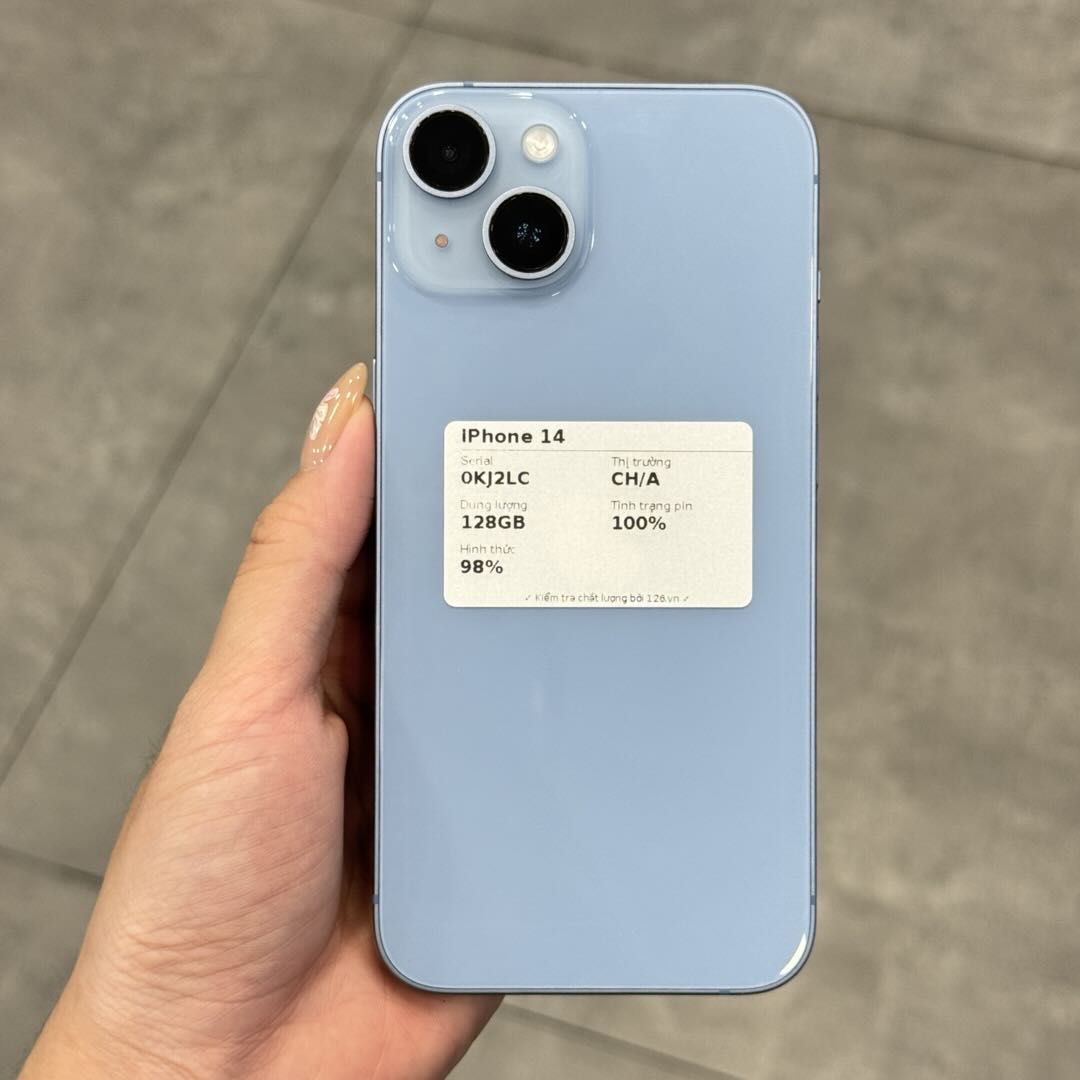 Mặt sau iPhone 14 cũ trong kho smartphonegiare.vn Vĩnh Long, ảnh chụp thật