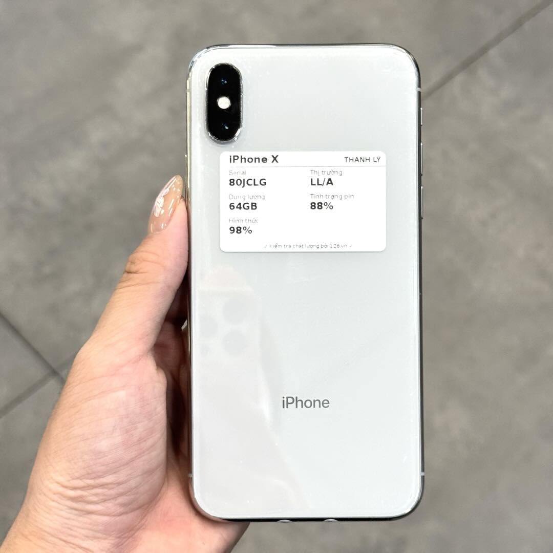 Mặt sau iPhone X cũ trong kho smartphonegiare.vn Vĩnh Long, ảnh chụp thật